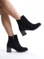 LARISSA Fermuarlı Ortopedik Taban Suya ve Soğuğa Dayanıklı Topuklu Süet Kadın Bot ST Siyah