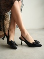 Siyah Fiyonklu Kitten Topuklu Slingback Kadın Ayakkabı TR08MS24A