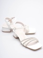 Kadın Beyaz Taş Detaylı Kalın Topuklu Şık Sandalet TR20MY26B