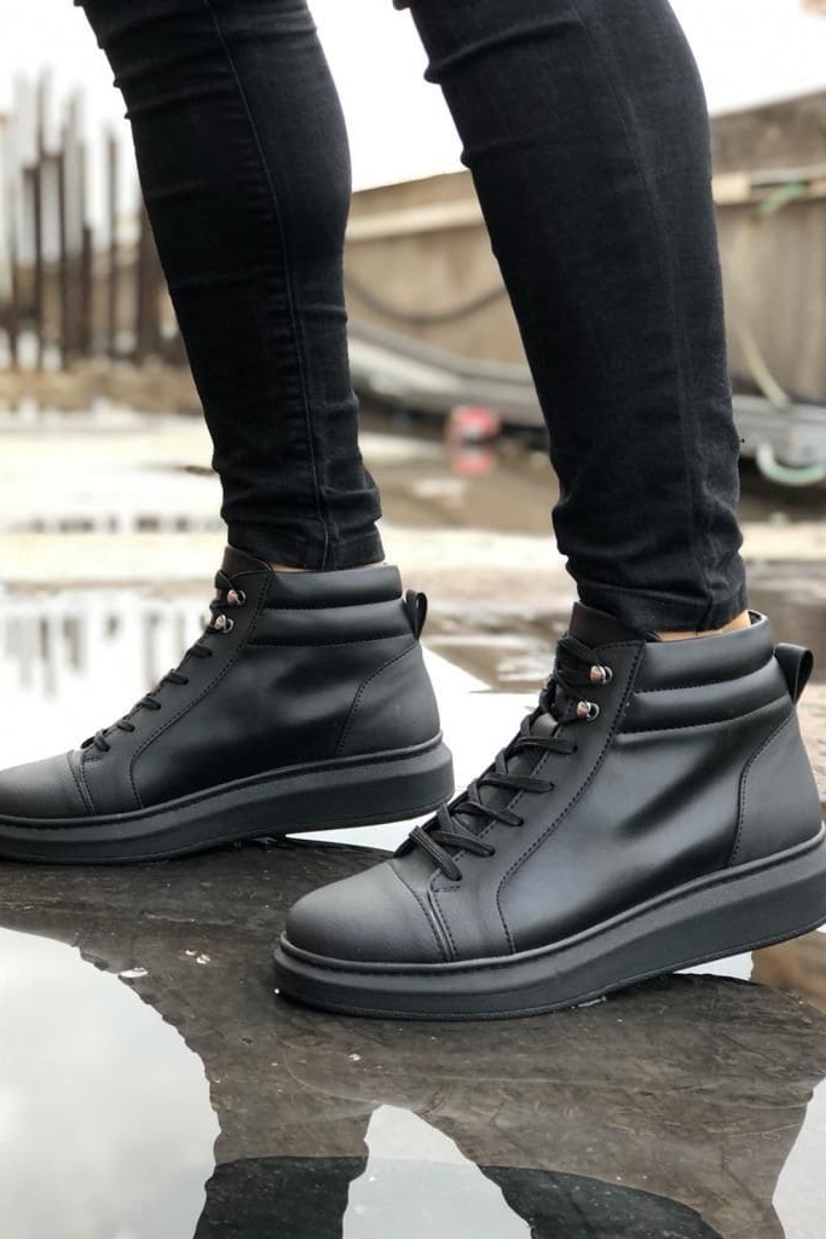 New Toronto Siyah Deri Bağcıklı Erkek Spor Bot