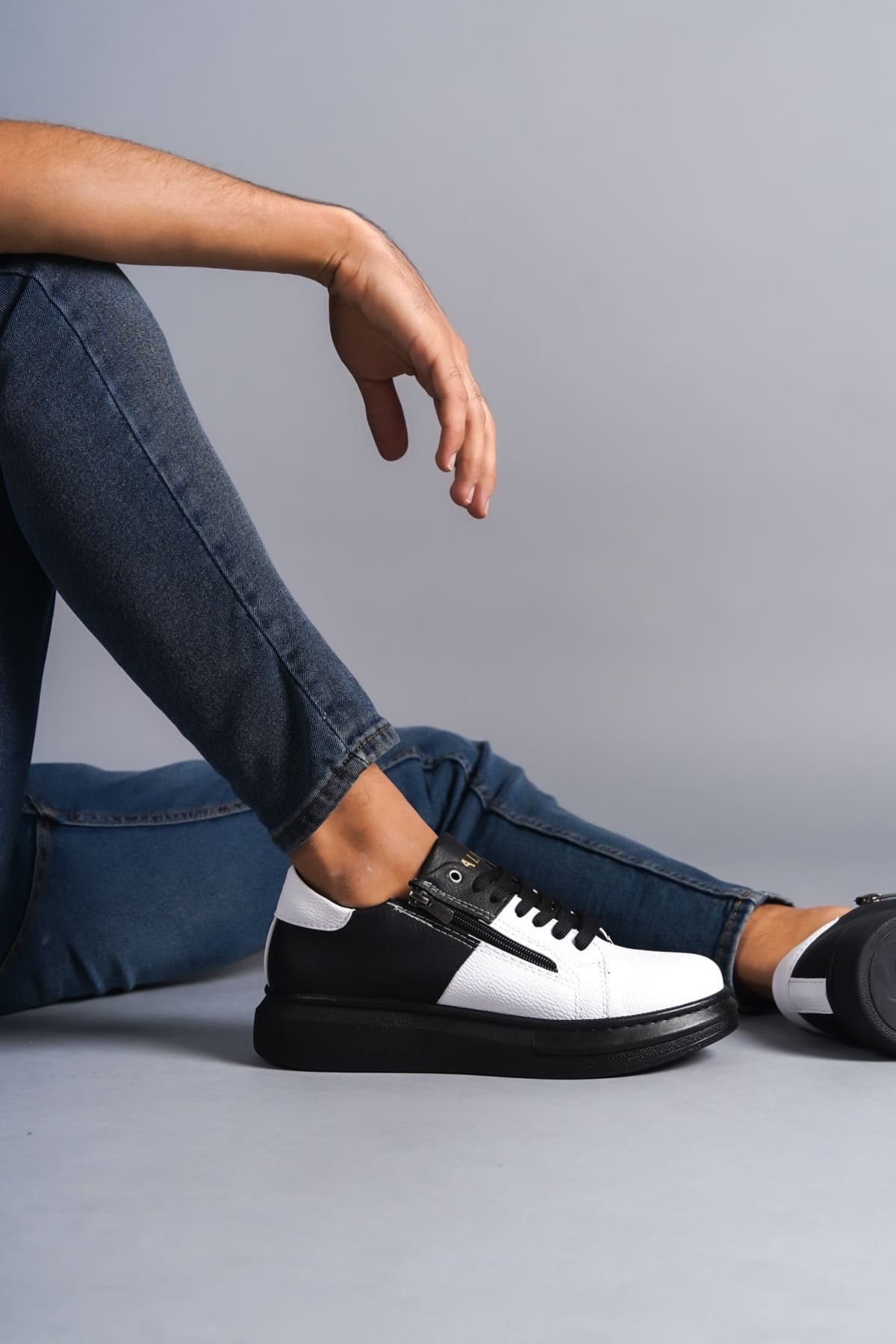 Warrior Bağcıklı ve Fermuarlı Cilt Erkek Günlük Sneaker Ayakkabı ST Siyah/Beyaz