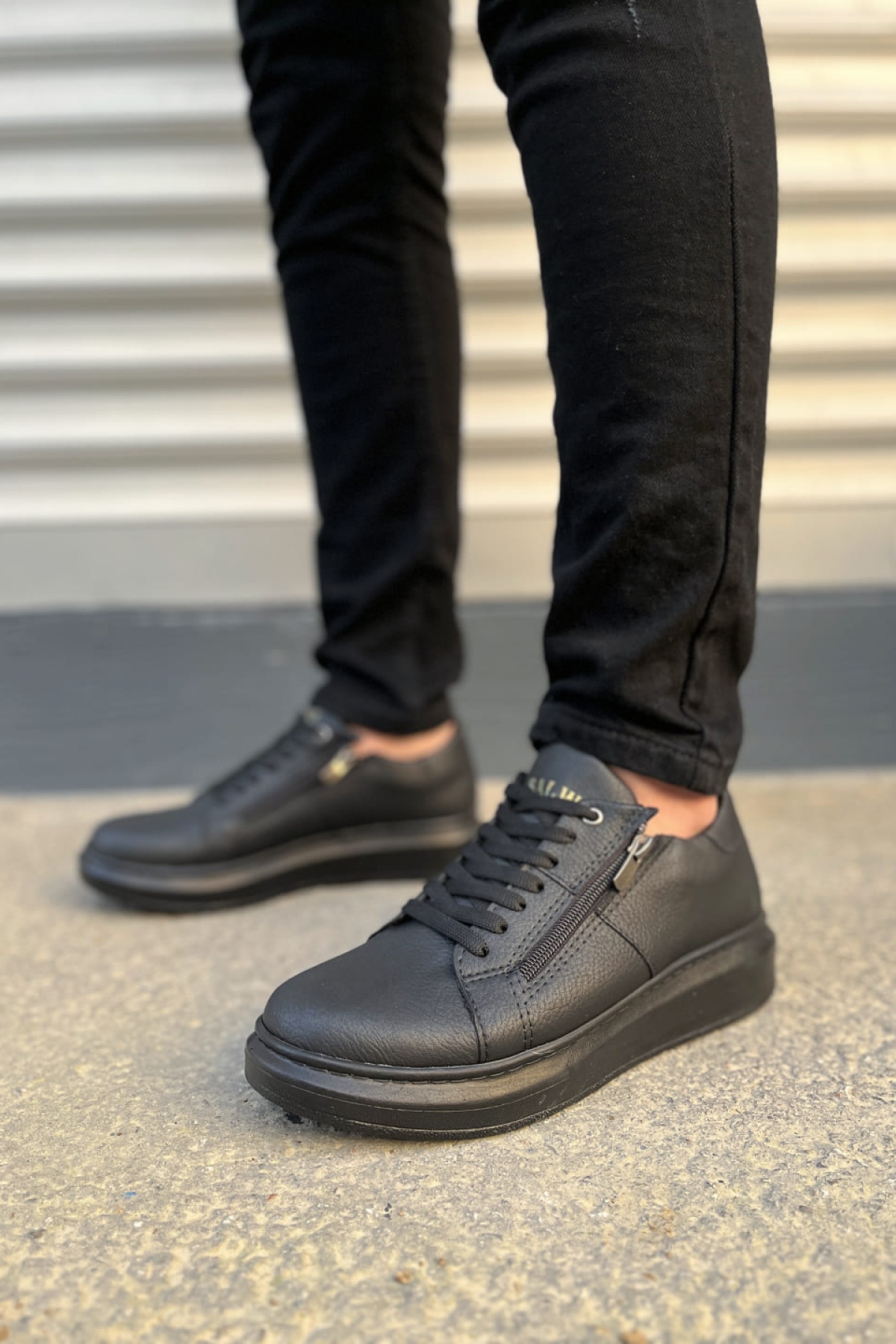 Warrior Bağcıklı ve Fermuarlı Cilt Erkek Günlük Sneaker Ayakkabı CST - Siyah