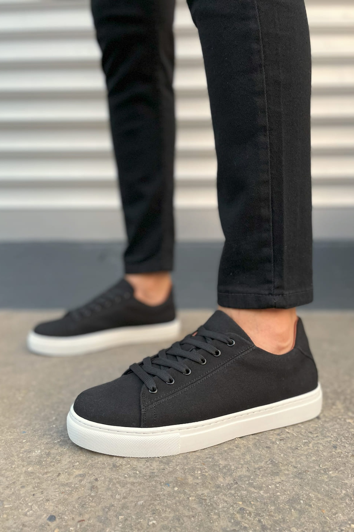 Siyah Beyaz Mode Bağcıklı Süet Erkek Günlük Sneaker Ayakkabı