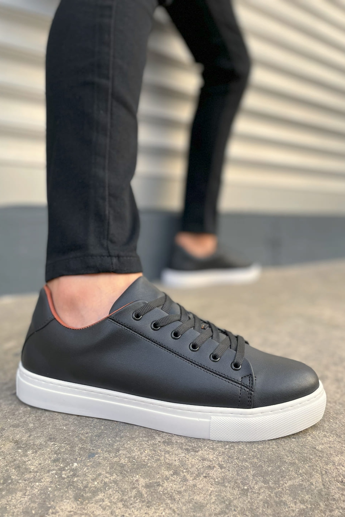 Mode Bağcıklı Cilt Siyah Beyaz Erkek Günlük Sneaker Ayakkabı