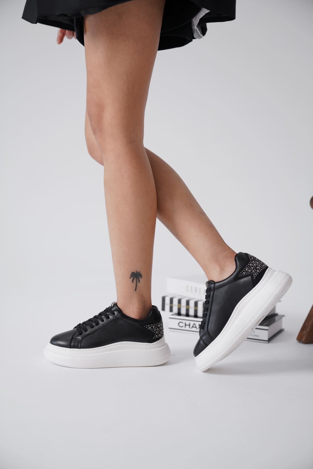 Grace Arkası Taşlı Siyah Kadın Sneaker