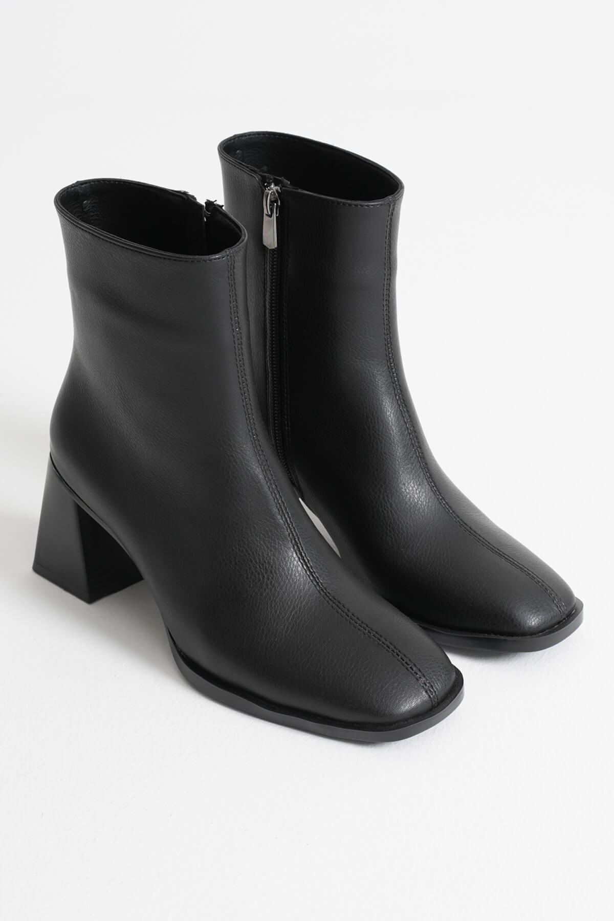 Ornela Kadın Siyah Topuklu Bot