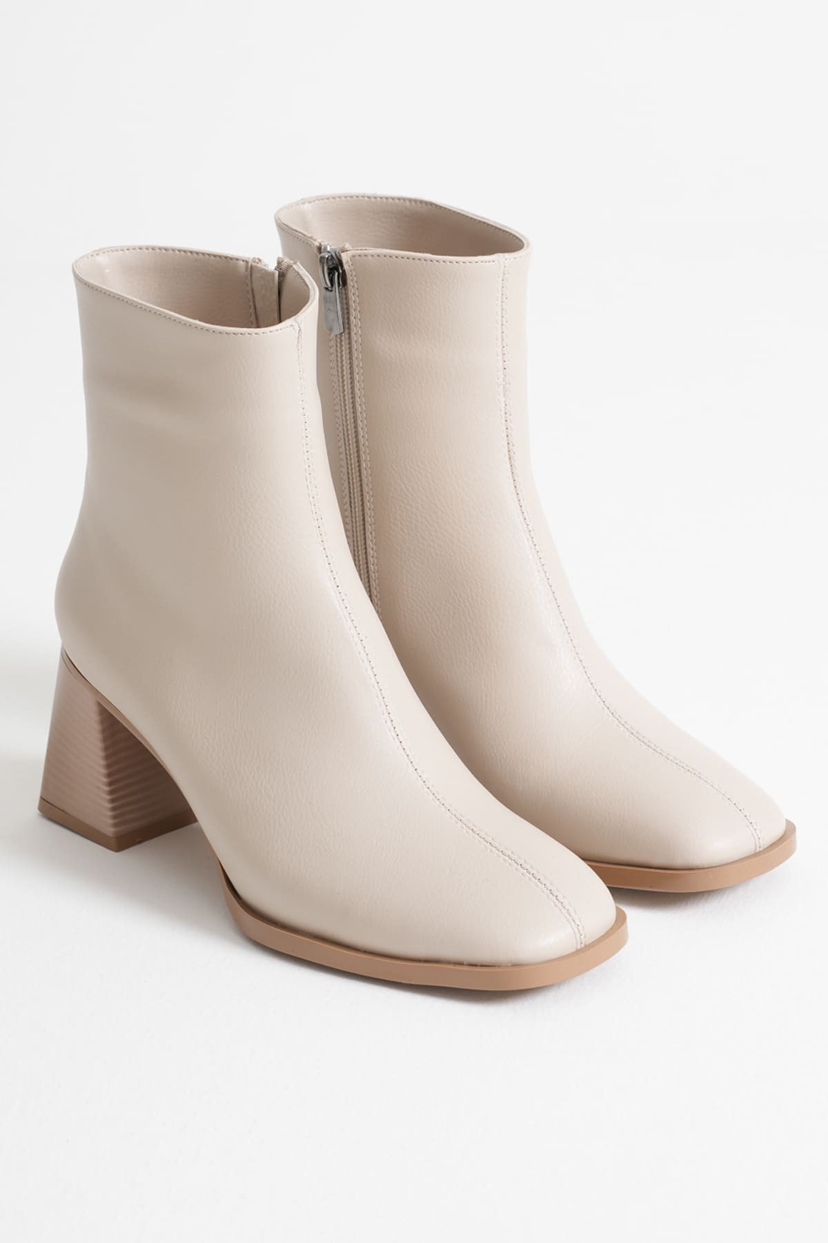 Alenro Kadın Bej Topuklu Bot