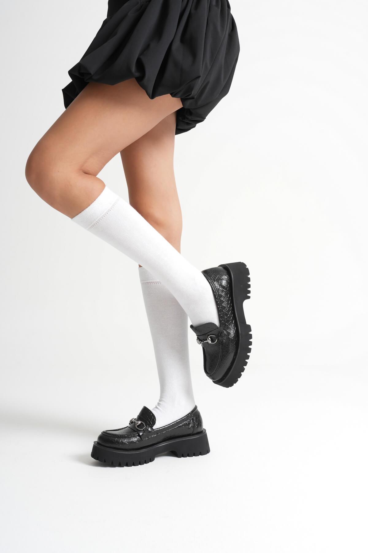 Aral Toka Detaylı Siyah Kroko Baskılı Günlük Loafer Ayakkabı