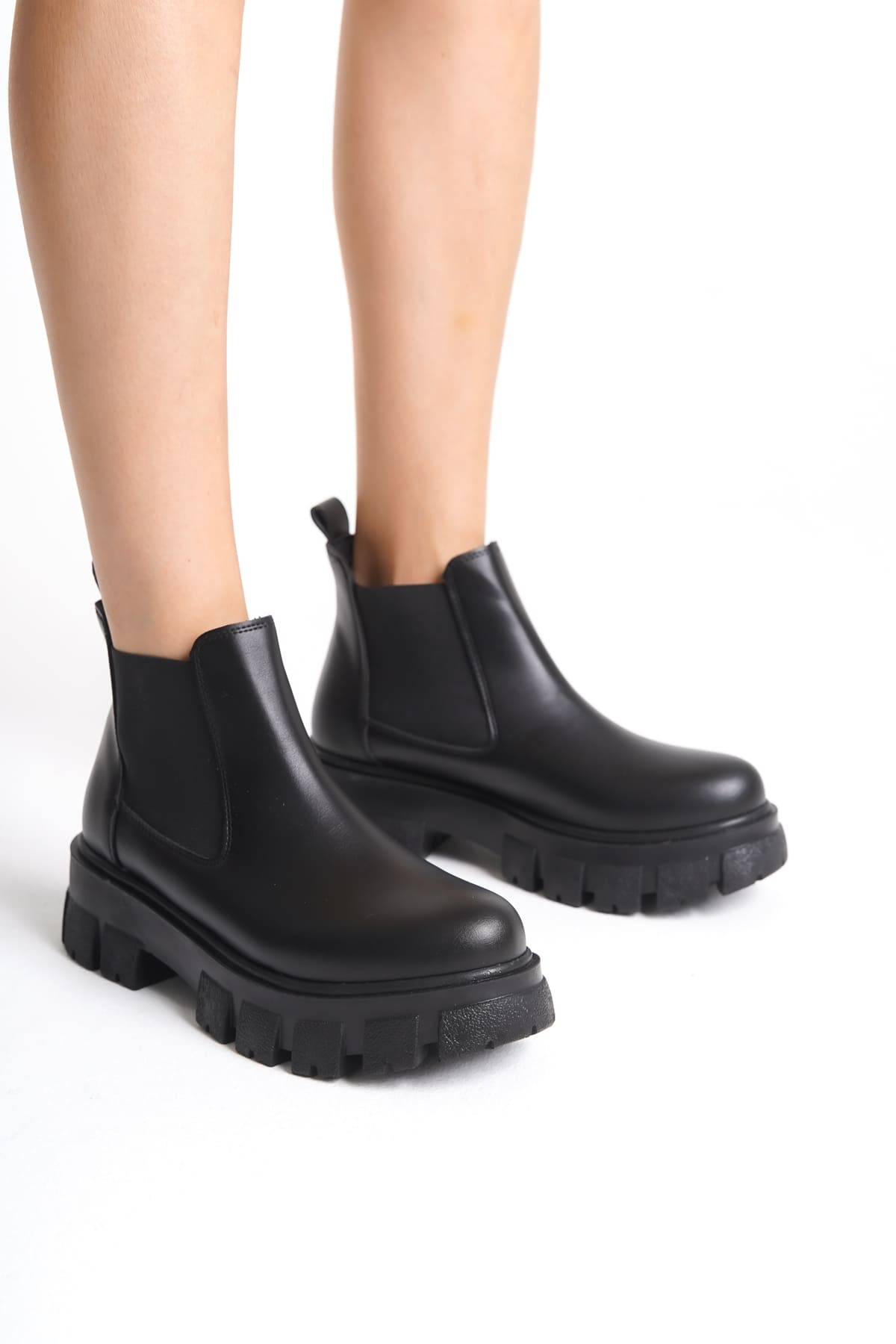 Ailuj  Kadın Siyah Günlük Lastikli Bot