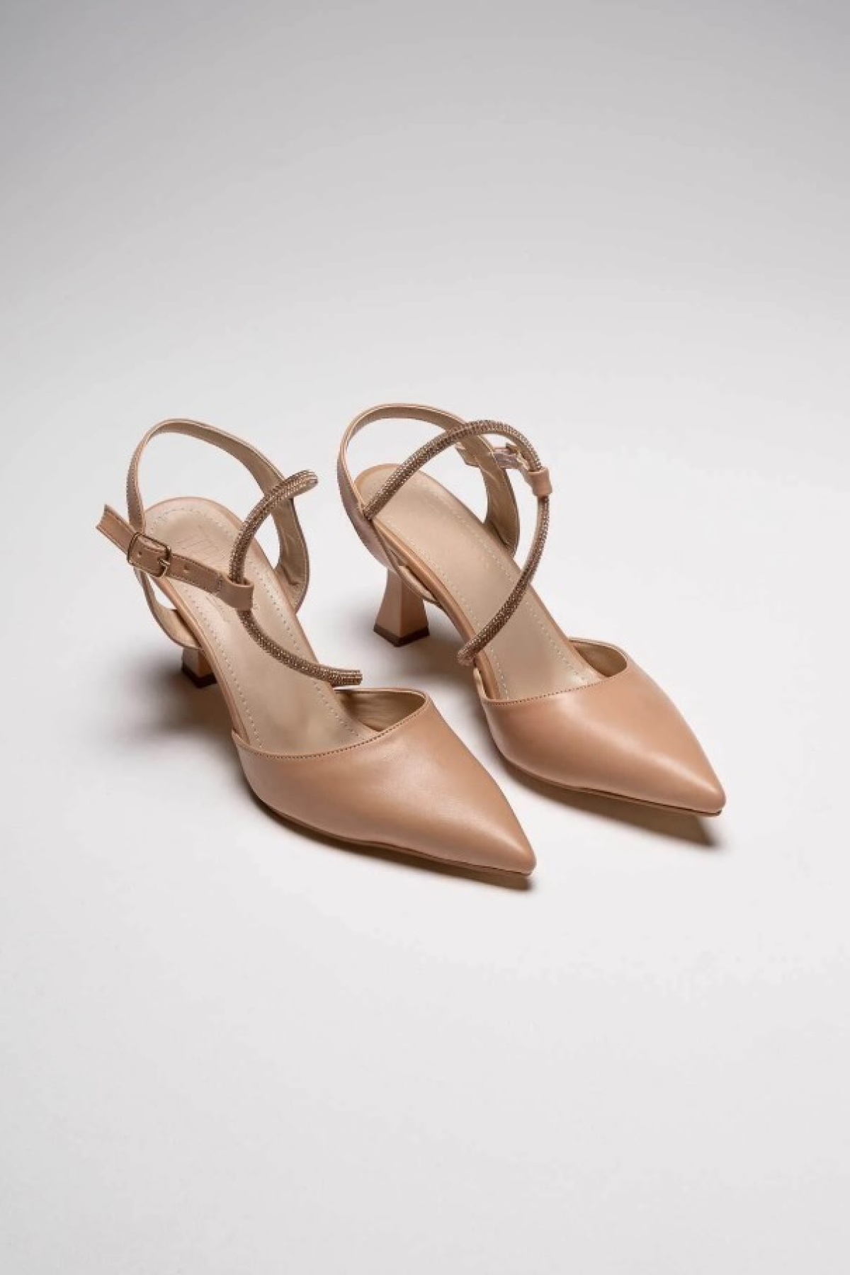 New İlme Nude Kadın Taşlı Topuklu Ayakkabı