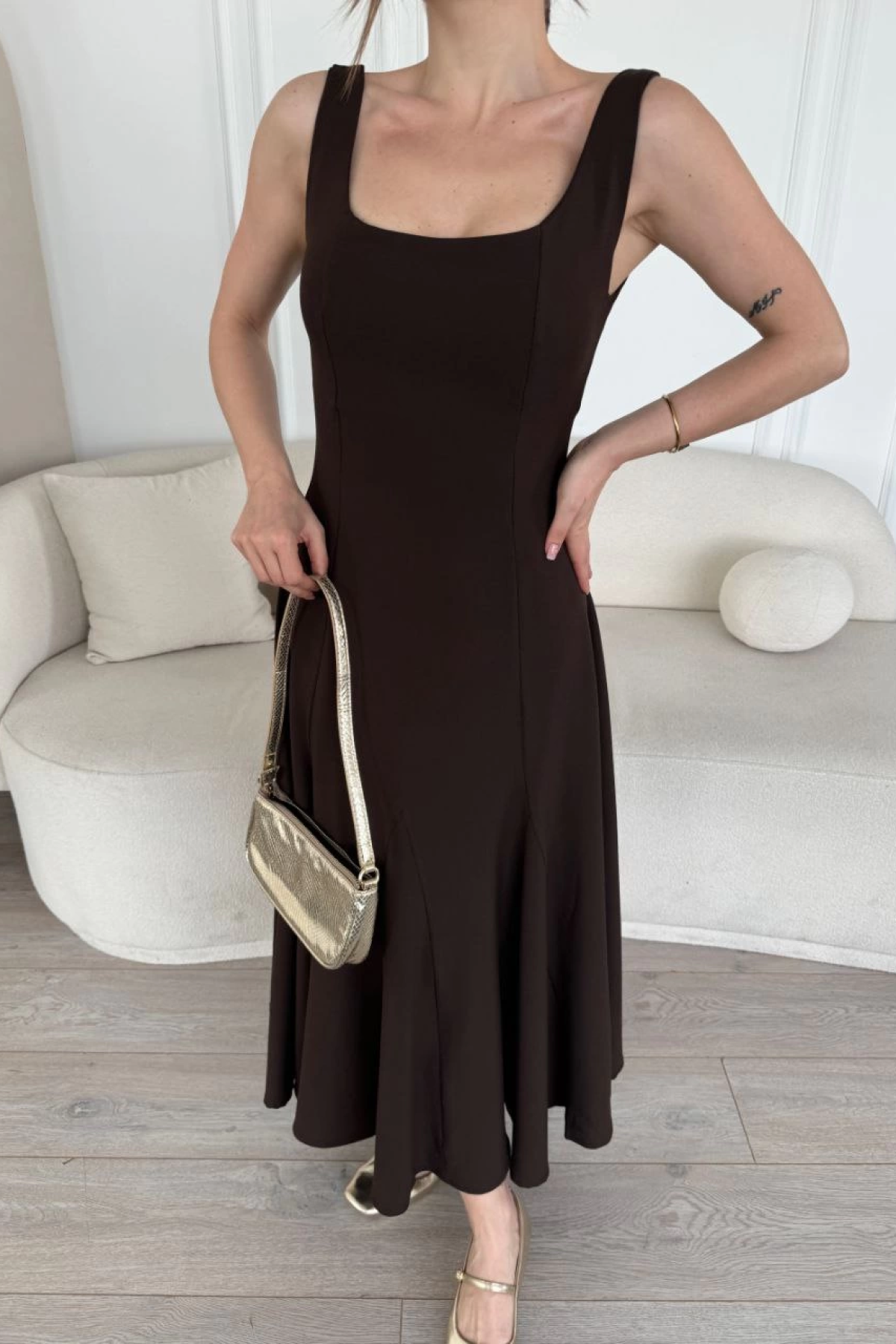 Sırt Dekolteli Kolsuz Uzun Elbise - Kahverengi -