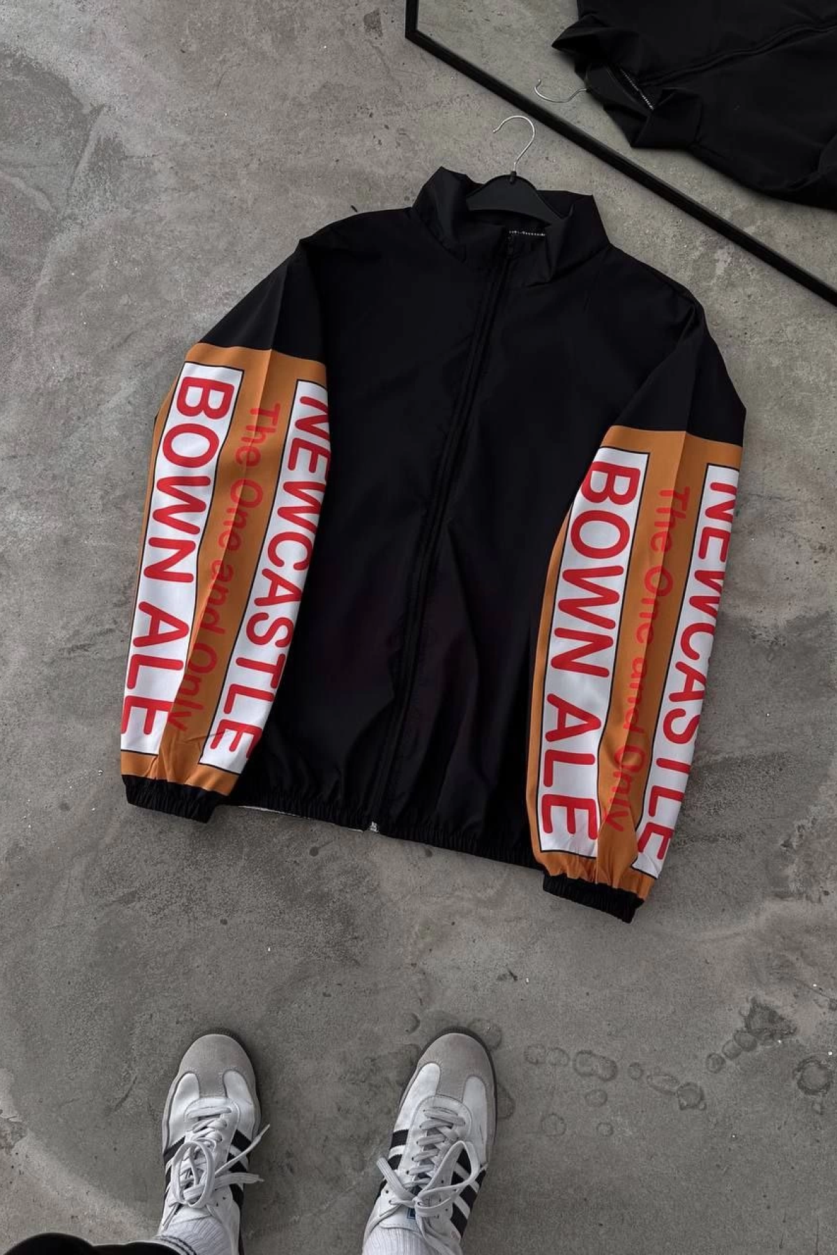 Vintage Baskılı Paraşüt Rüzgarlık - Siyah