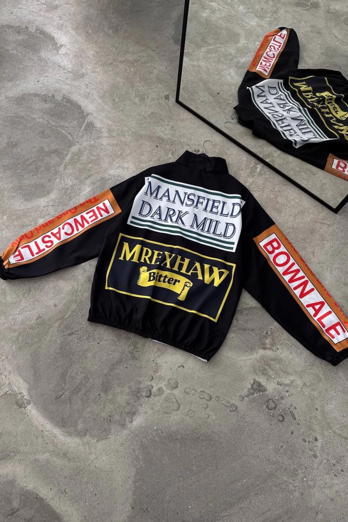 Vintage Baskılı Paraşüt Rüzgarlık - Siyah