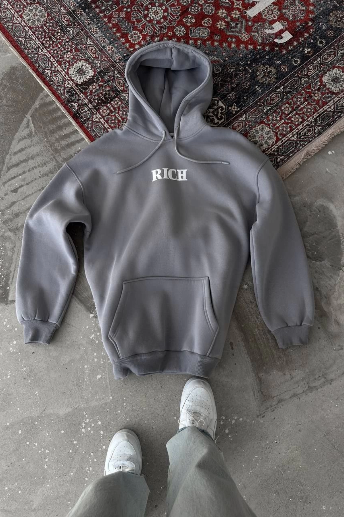 Uzun Kol Kapüşonlu Göğüs Baskılı SweatShirt - Gri