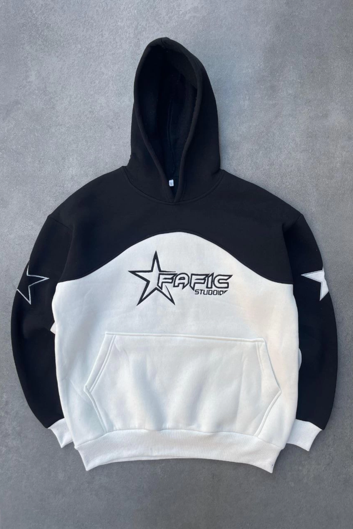 Parçalı Nakış İşlemelı Kapüşonlu SweatShirt - Siyah