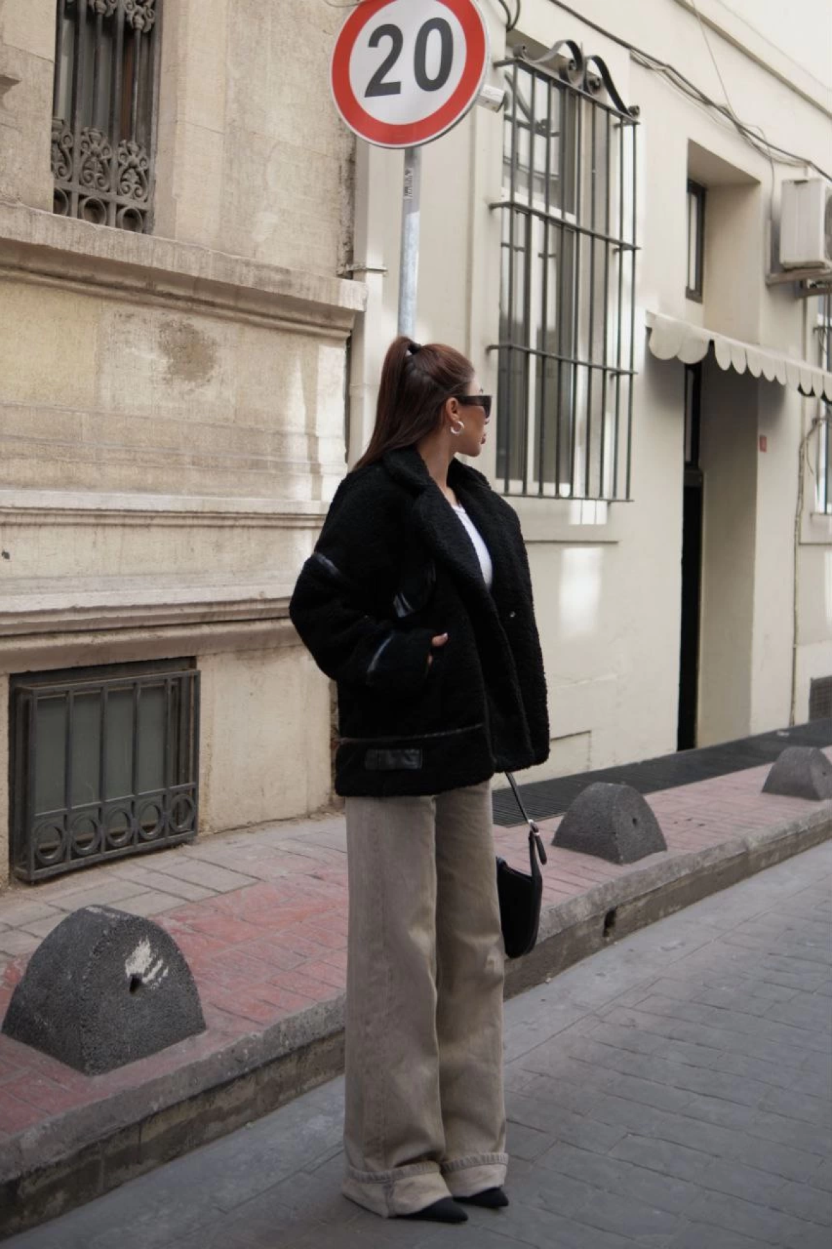 Velmora  Cıt Cıt Detaylı Peluş Mont Ceket - Siyah -