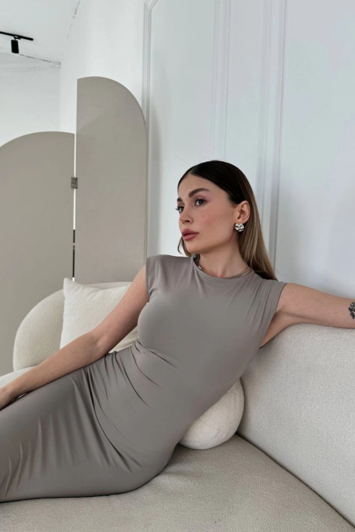 Kolsuz Uzun Likralı Kadın Elbise - Gri -