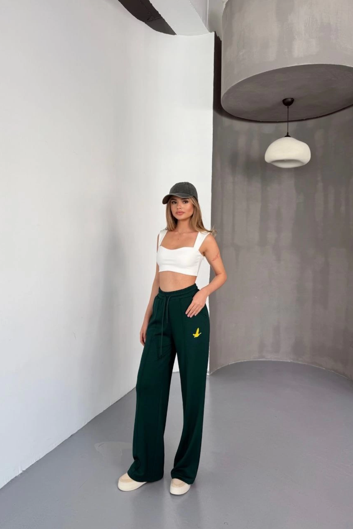 Velmora  Osy Modal Yumuşak Dokulu Kumaş Nakış işlemeli Rahat Bol Paça Eşofman Pantalon - Yeşil -