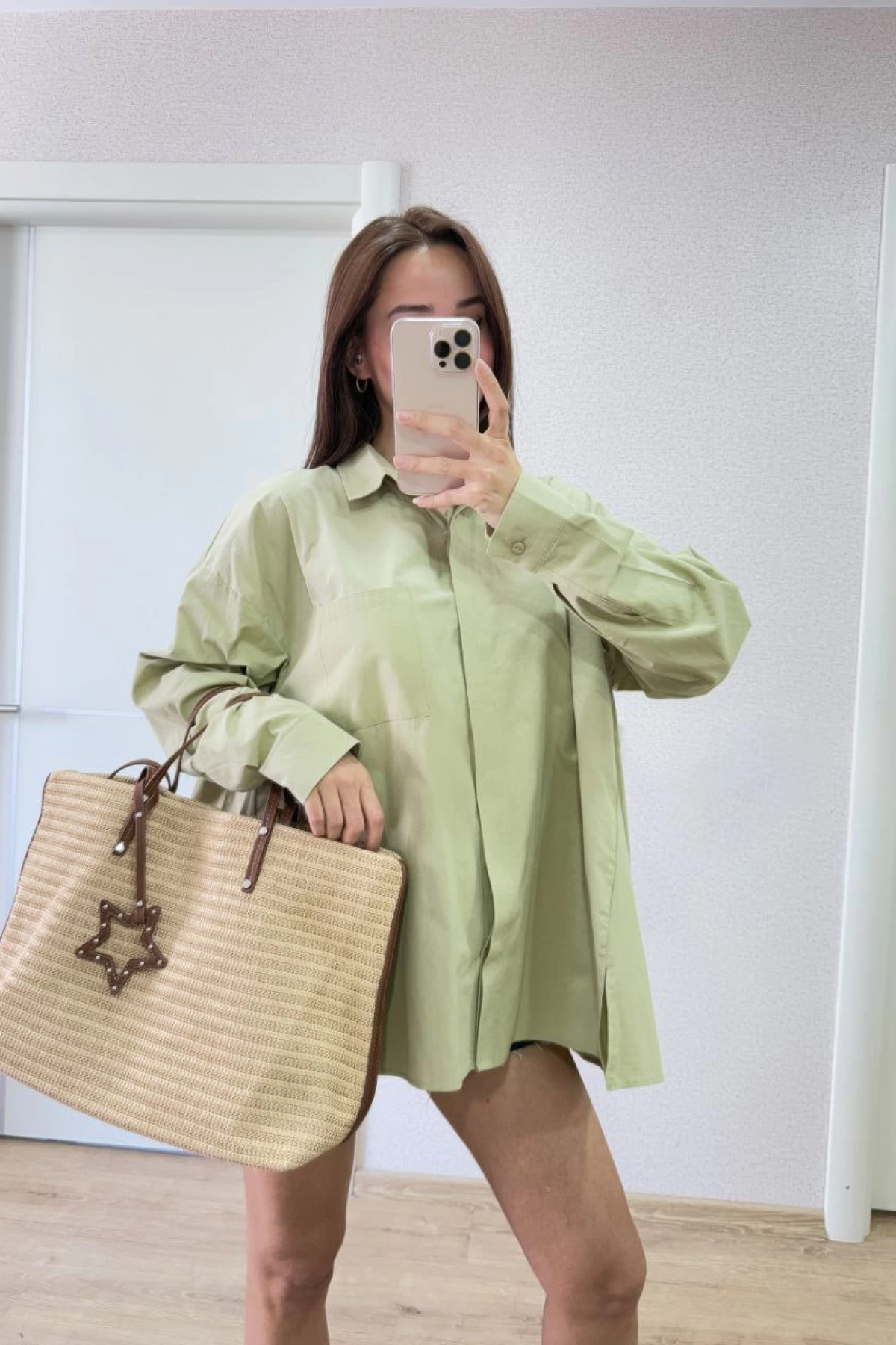 Velmora  Poplin   Yakalı Yandan Yırtmaçlı Arka Pens Detaylı Gömlek - Yeşil -