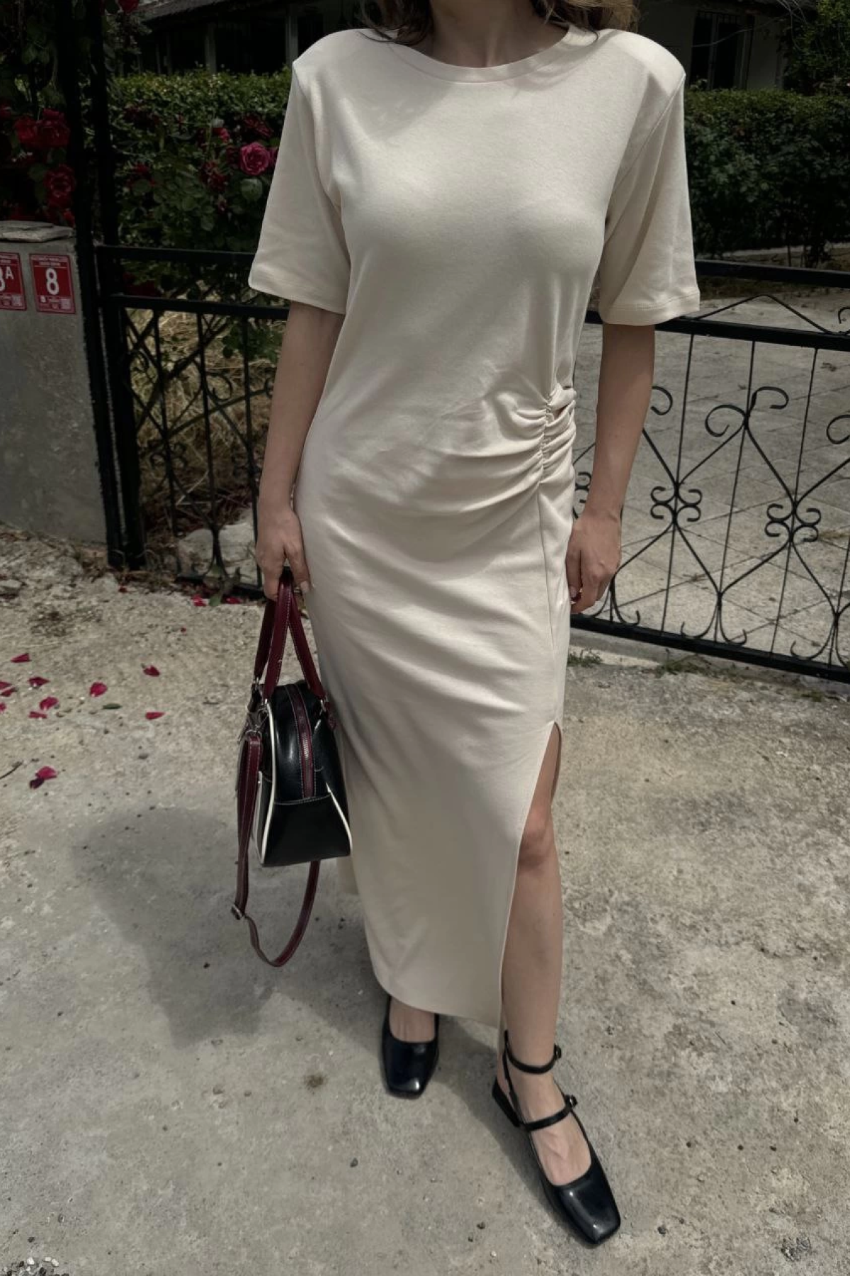 Velmora    Kısa Kollu Uzun Yandan Yırtmaçlı Elbise - Bej -