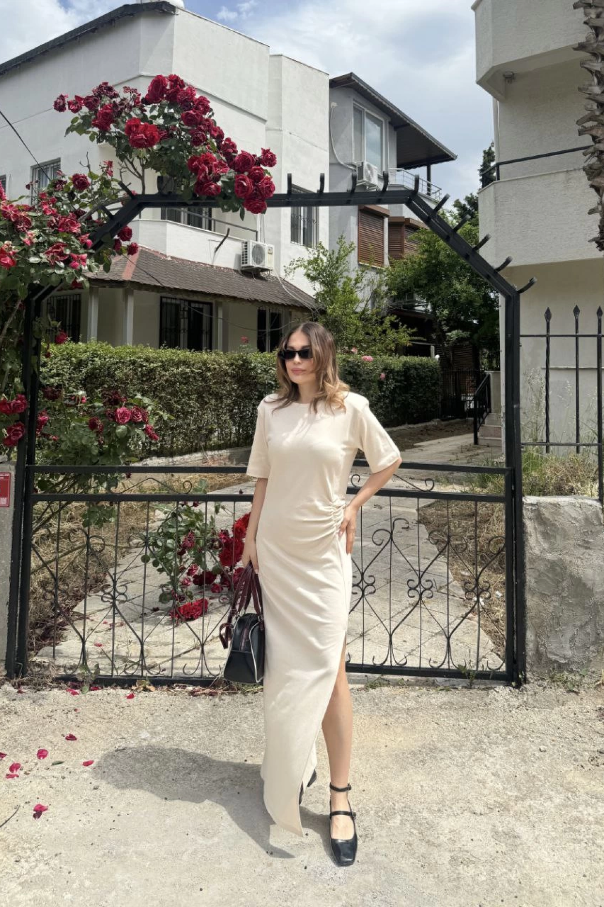 Velmora    Kısa Kollu Uzun Yandan Yırtmaçlı Elbise - Bej -