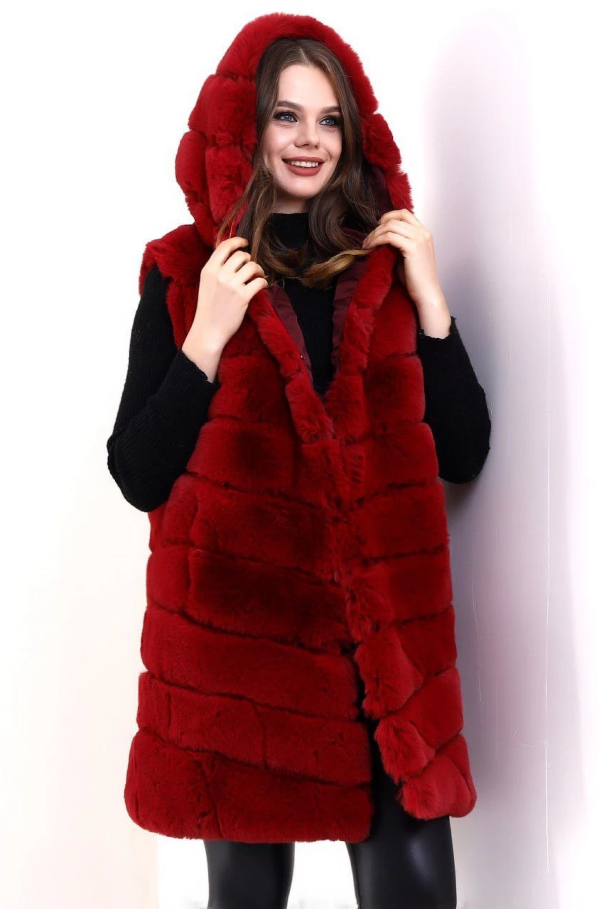 Velmora    Kapşonlu Peluş Kürk Yelek Premium Kalite, Tam Astarlı, Uzun Model - Kırmızı