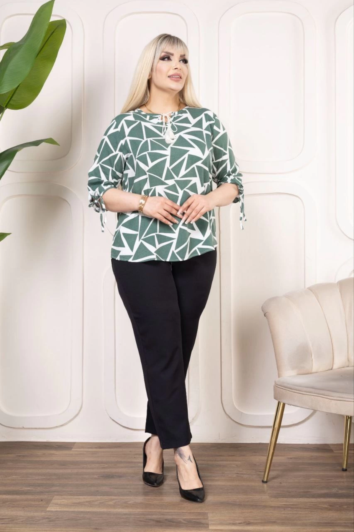 Kadın Desenli Püsküllü Viskon Bluz Bebe Yaka Kısa Kollu Big Size Rahat Kesim - Desenli