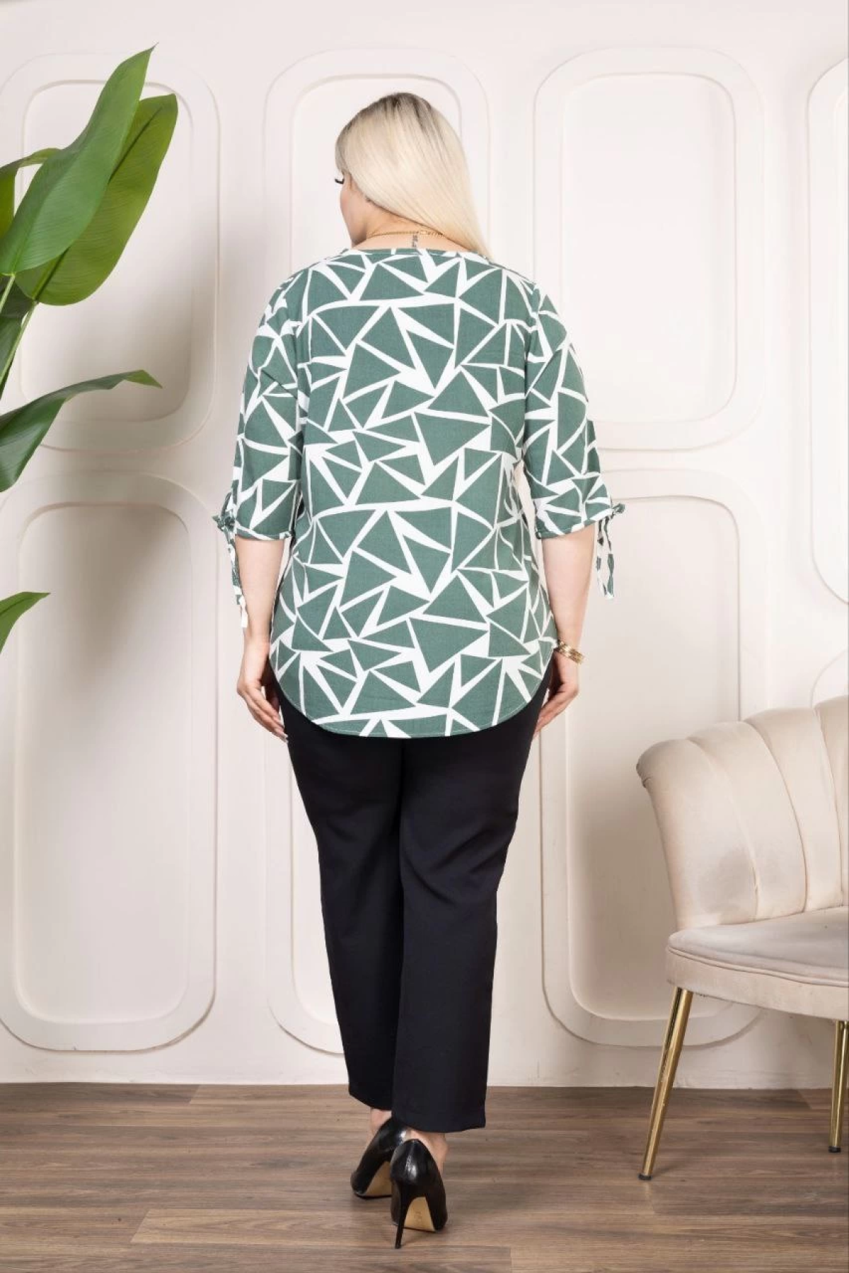 Kadın Desenli Püsküllü Viskon Bluz Bebe Yaka Kısa Kollu Big Size Rahat Kesim - Desenli