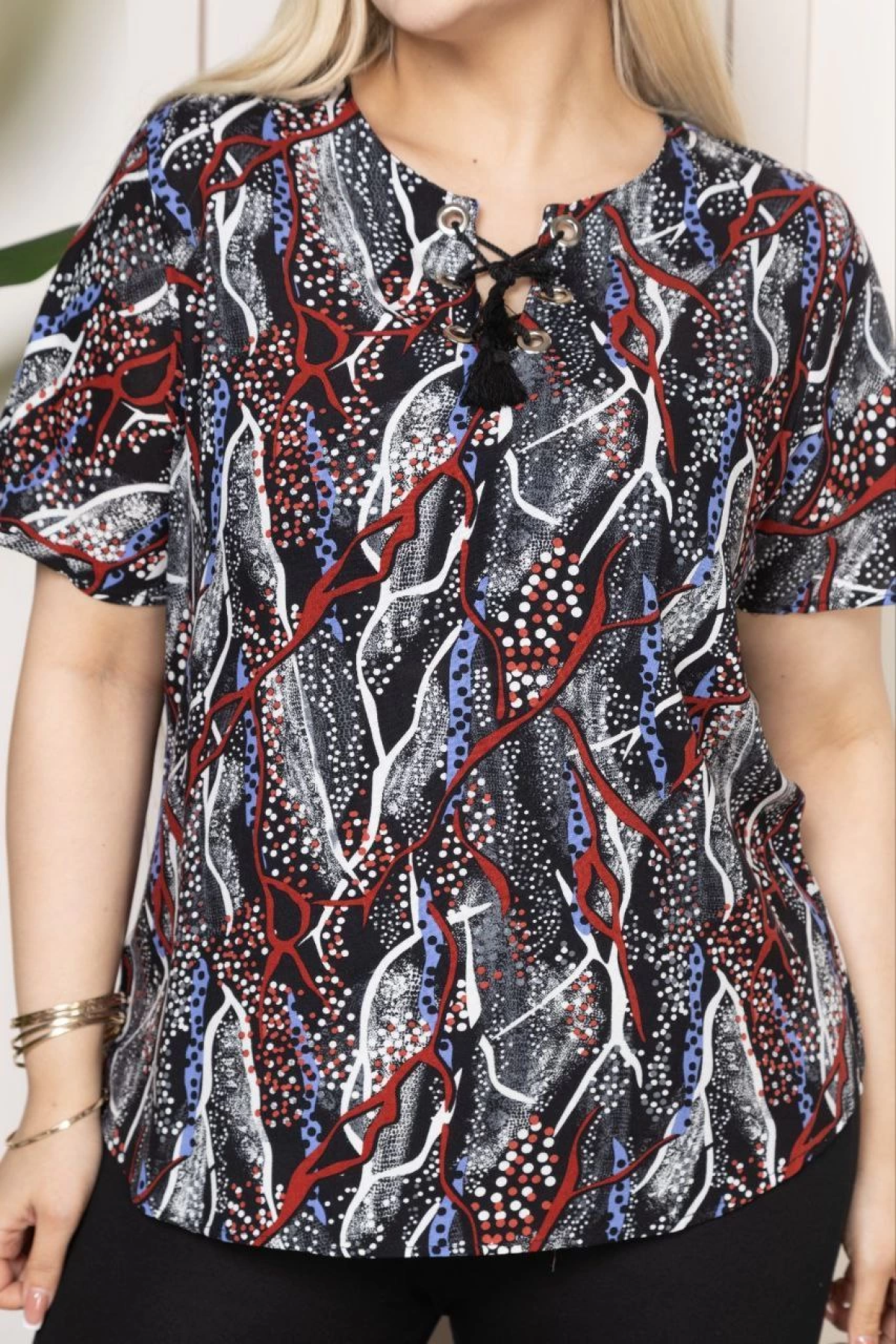 Kadın Desenli Püsküllü Viskon Bluz Bebe Yaka Kısa Kollu Big Size Rahat Kesim - Desenli