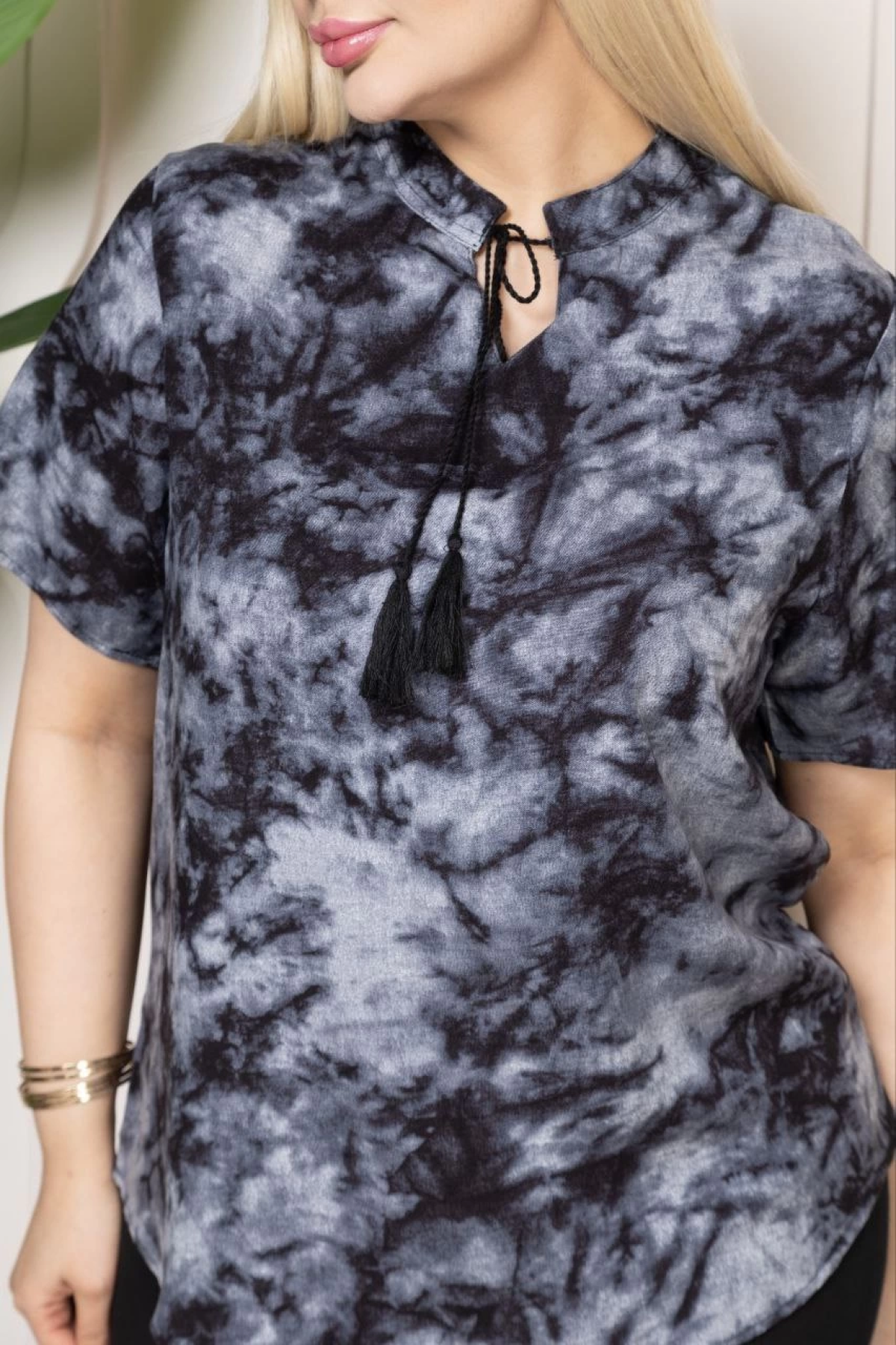 Kadın Desenli Püsküllü Viskon Bluz Bebe Yaka Kısa Kollu Big Size Rahat Kesim - Desenli