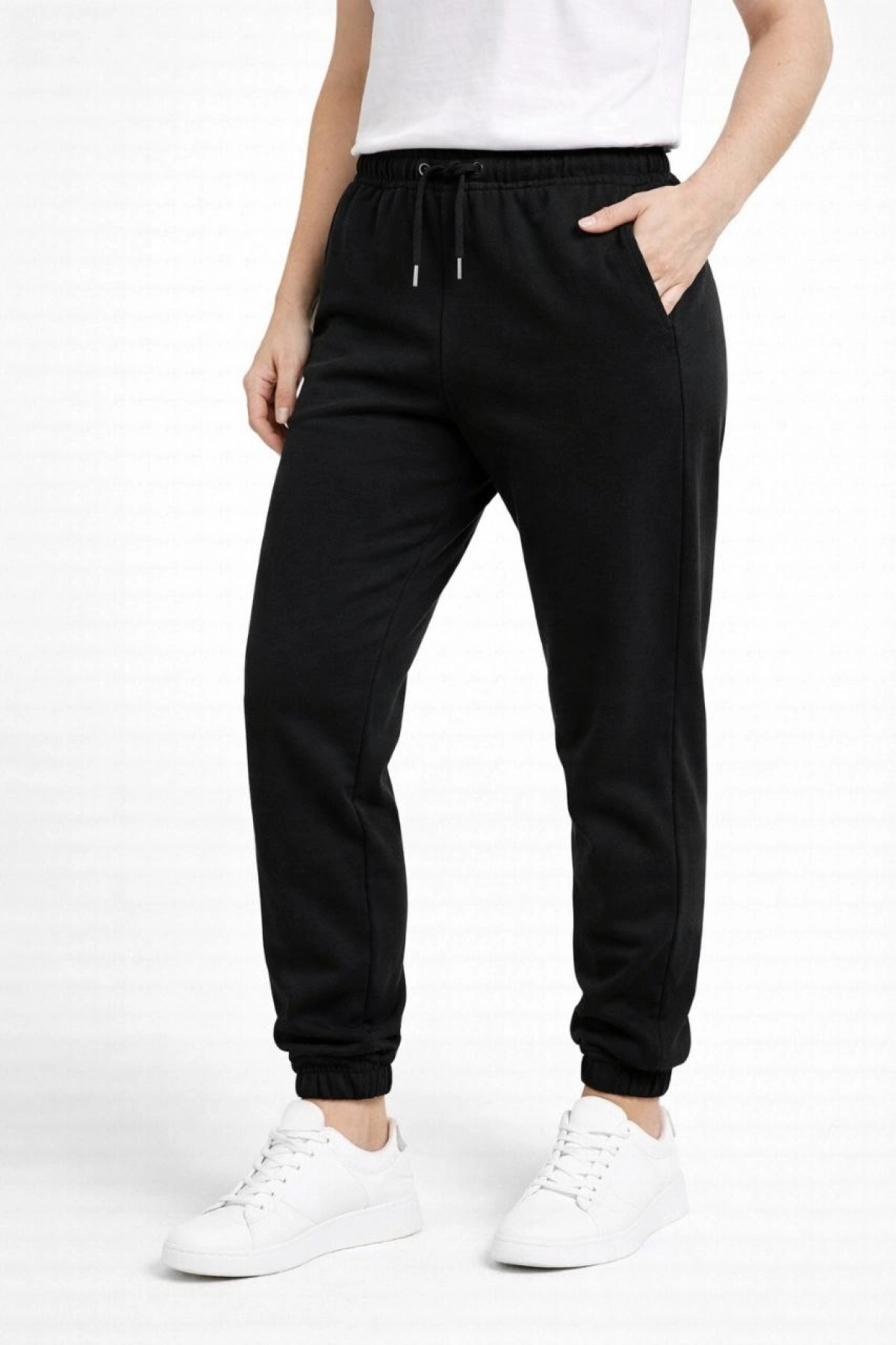 Kadın Jogger Eşofman Altı Rahat Kalıp, Cepli, Lastikli Paça, Günlük Spor Pantolon - Siyah