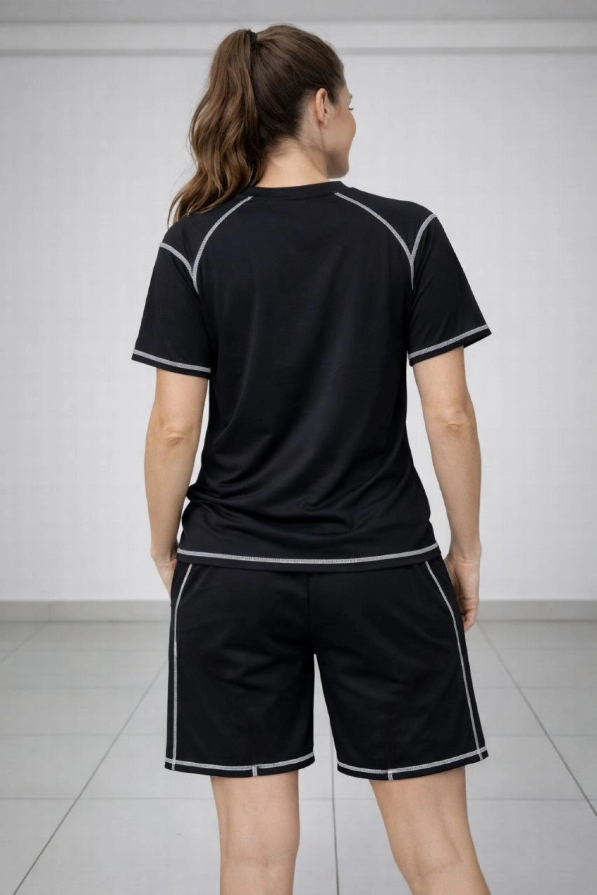Kadın Spor Tişört Şort Takım Kontrast Dikiş Detaylı Ovarsize rahat kalıp - Siyah