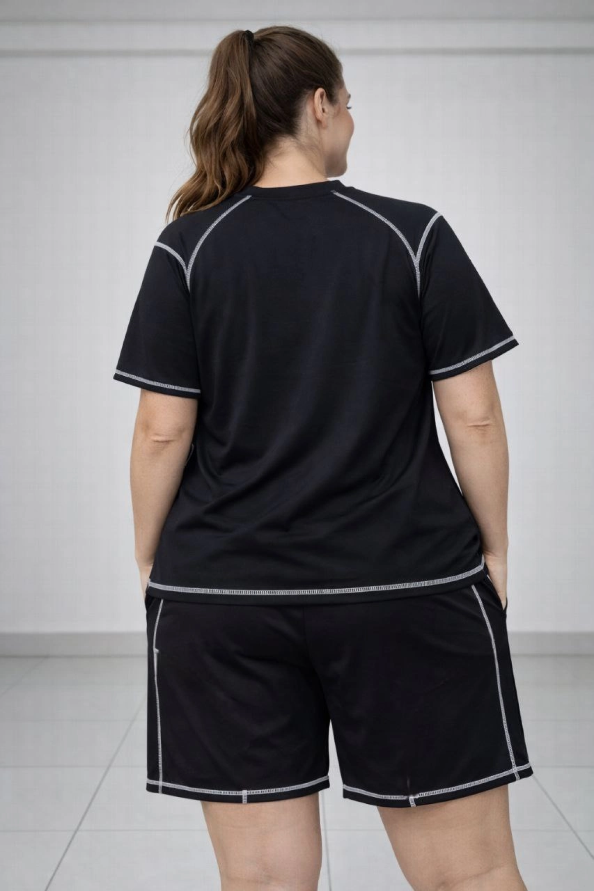 Kadın Battal Beden Kısa Kollu Tişört Şort Takım Kontrast Dikiş Detaylı Günlük Ev Giyimi - Siyah