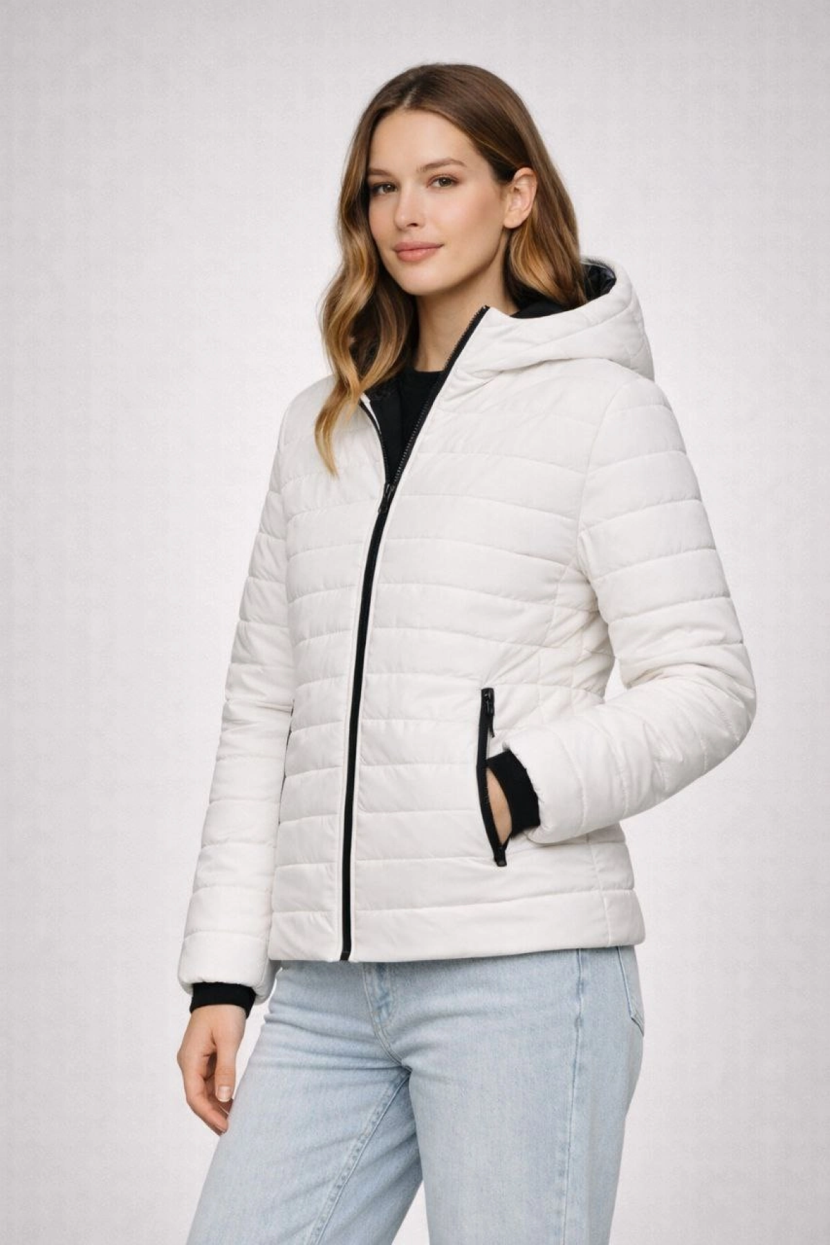 Kadın Şişme Kapüşonlu Fermuarlı Mont Su itici Kapitone Astarlı Kumaş Cepli Kışlık Rahat Kalıp - Krem