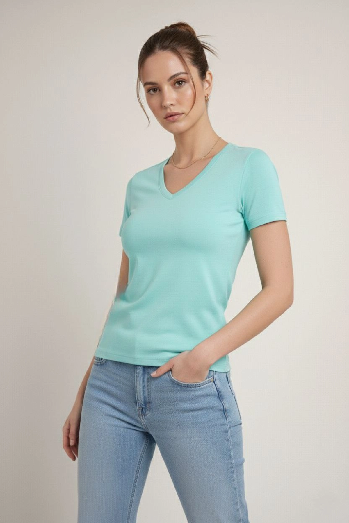 Kadın T-Shirt V Yaka Slim Fit Likralı Tişört Günlük Basic Body - Turkuvaz