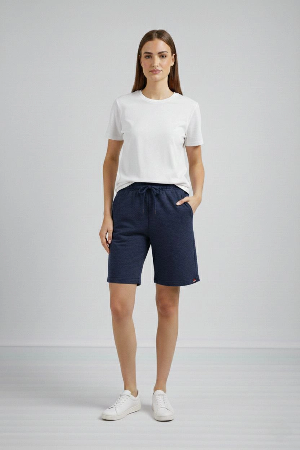 Kadın Dokuma otoban Şort Beli Lastikli Bağcıklı, Cepli, Rahat Kesim Günlük Yazlık Şort - Lacivert