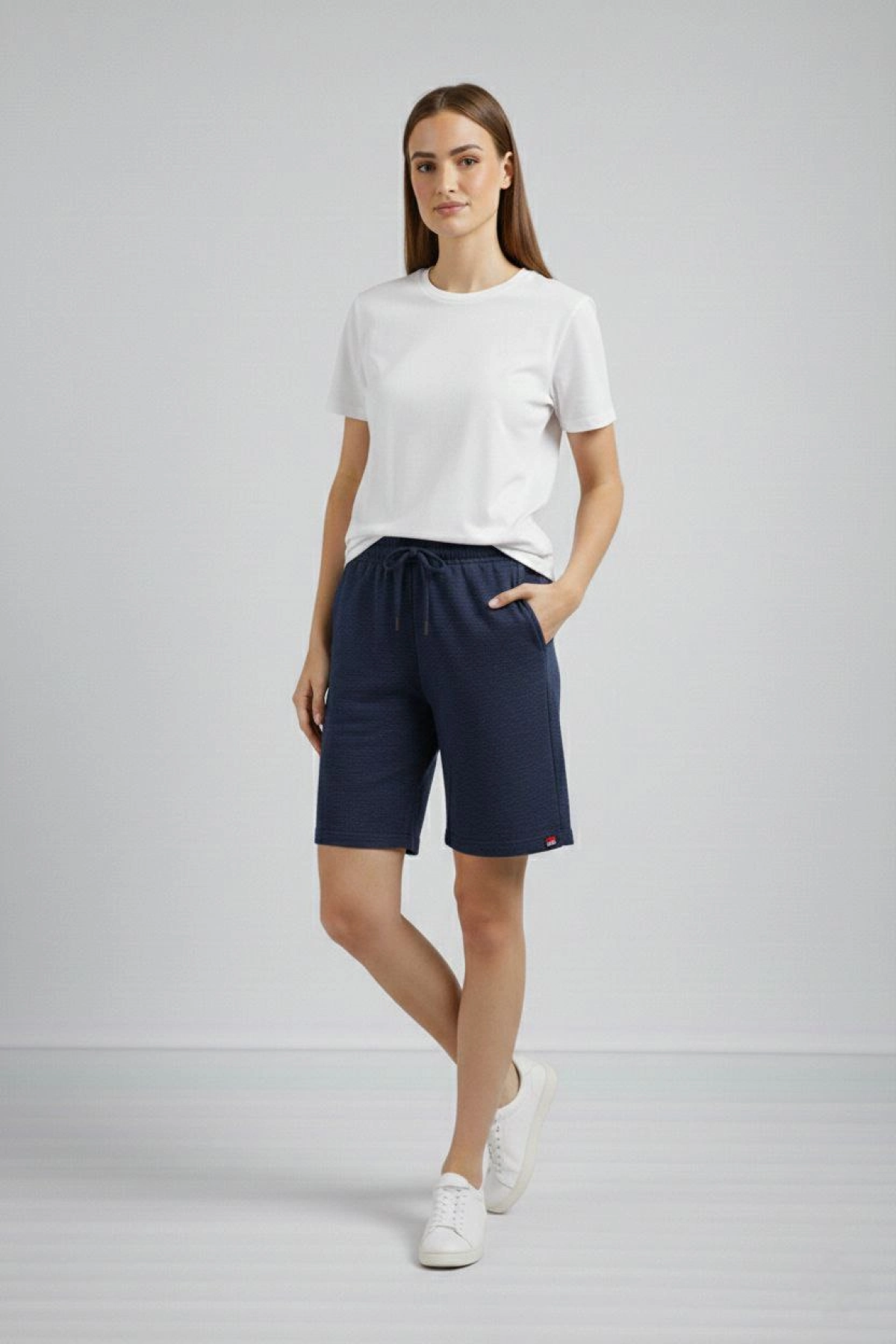 Kadın Dokuma otoban Şort Beli Lastikli Bağcıklı, Cepli, Rahat Kesim Günlük Yazlık Şort - Lacivert