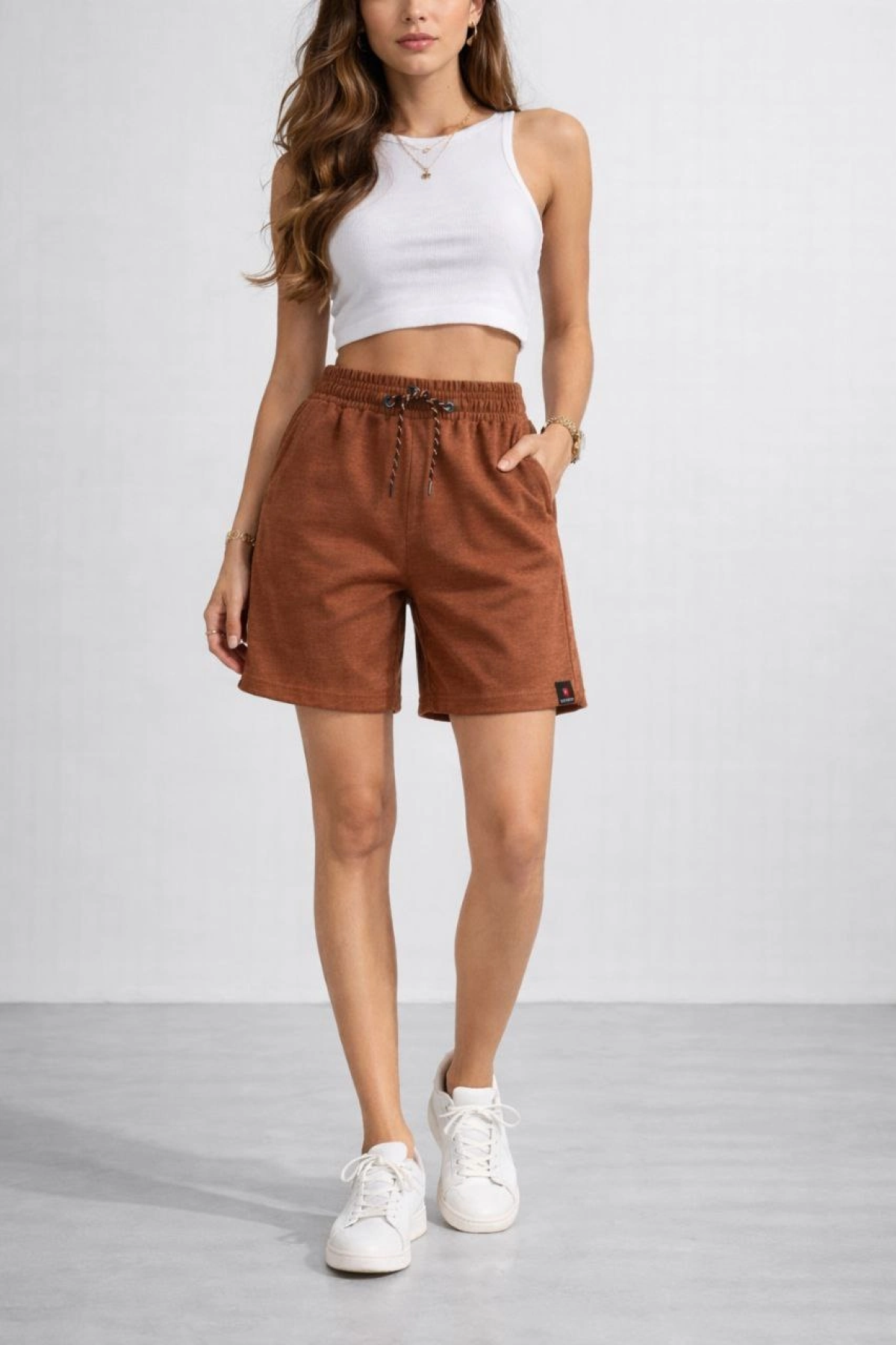 Kadın Dokuma otoban Şort Beli Lastikli Bağcıklı, Cepli, Rahat Kesim Günlük Yazlık Şort - Kahverengi