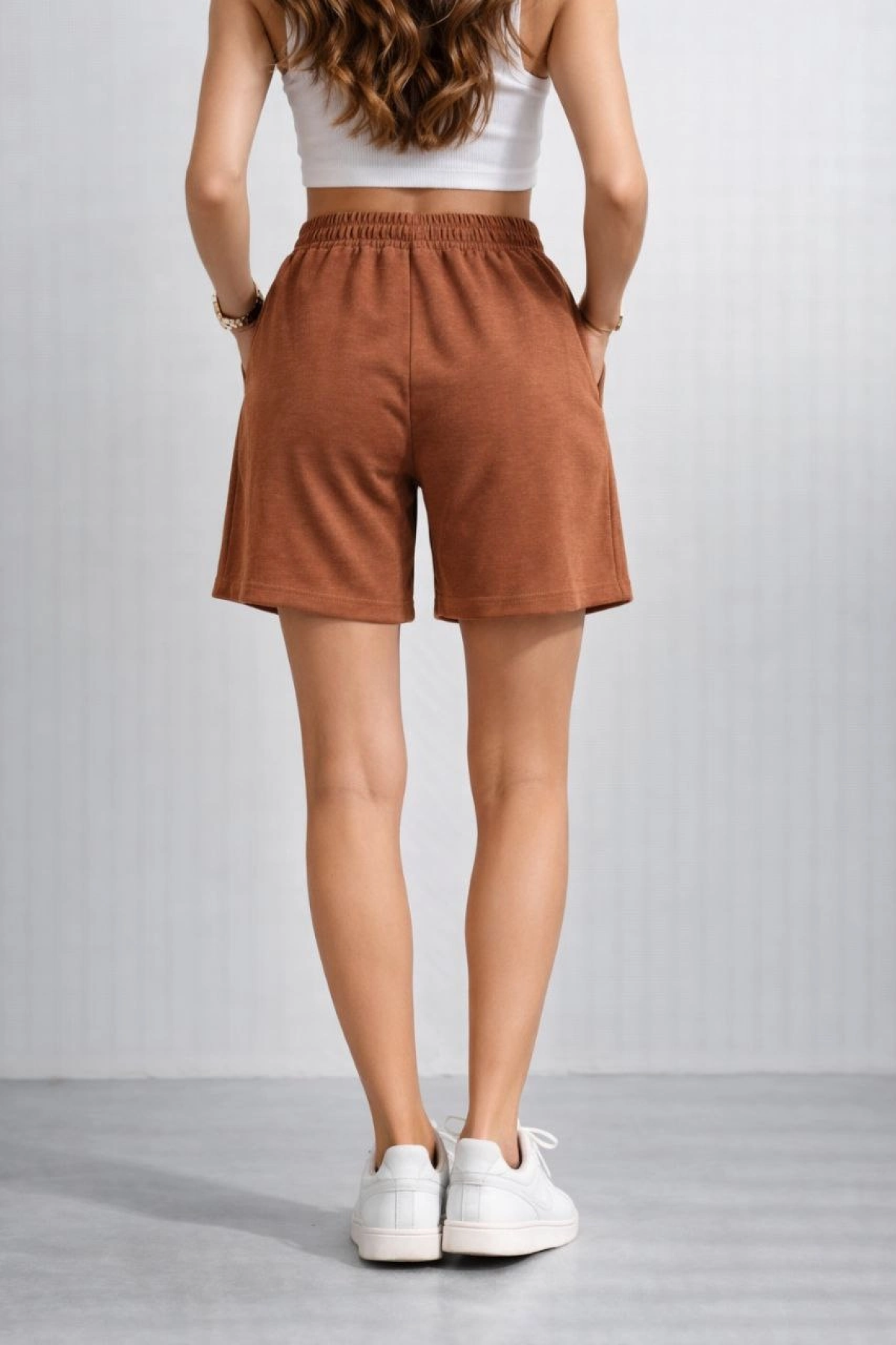 Kadın Dokuma otoban Şort Beli Lastikli Bağcıklı, Cepli, Rahat Kesim Günlük Yazlık Şort - Kahverengi