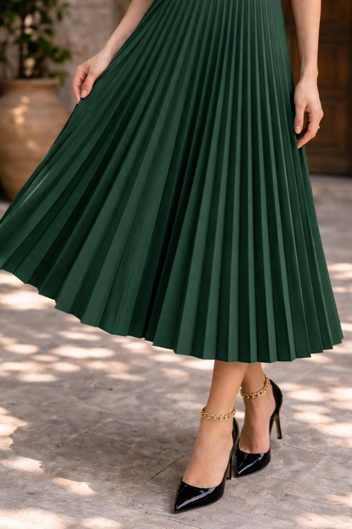 Kadın 90 Cm Saten Kumaş Pliseli Midi Etek Şık ve Zarif Tasarım - Çağla Yeşili