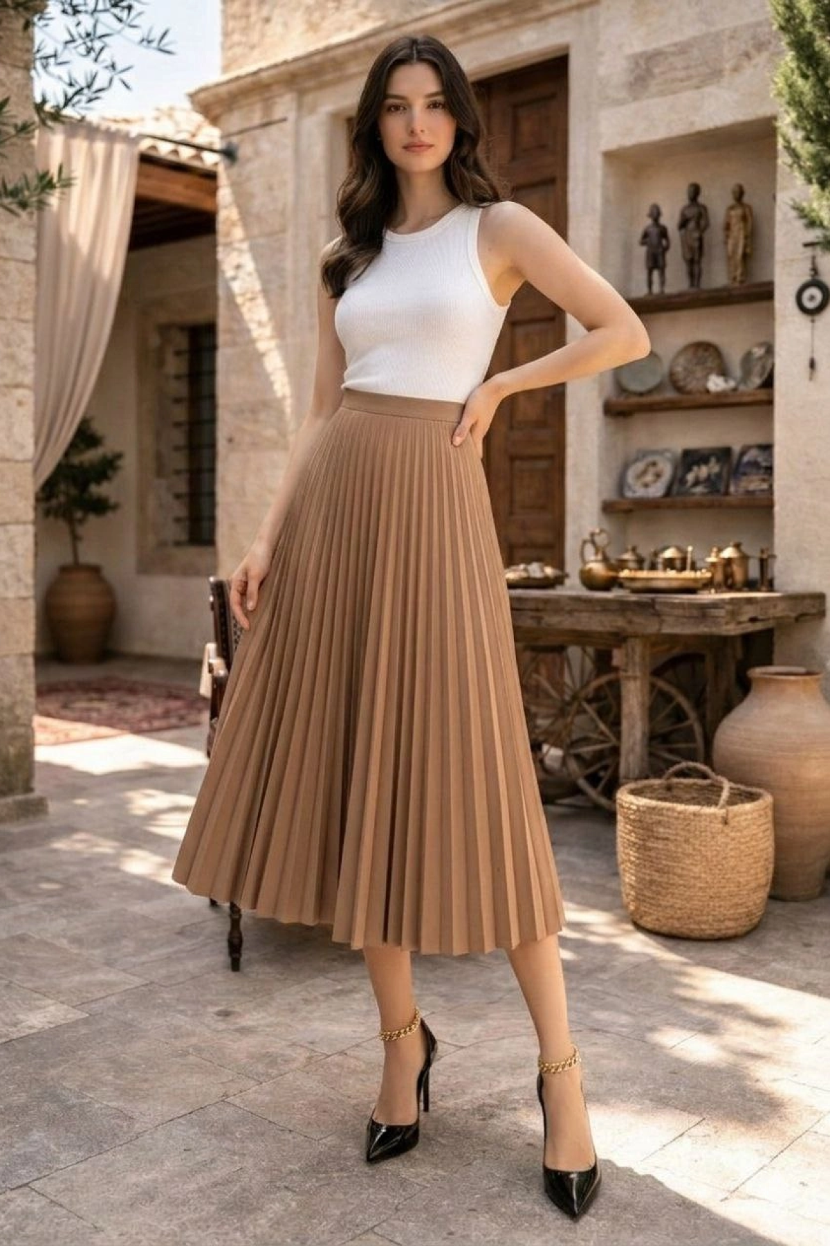 Kadın 90 Cm Saten Kumaş Pliseli Midi Etek Şık ve Zarif Tasarım - Kahverengi
