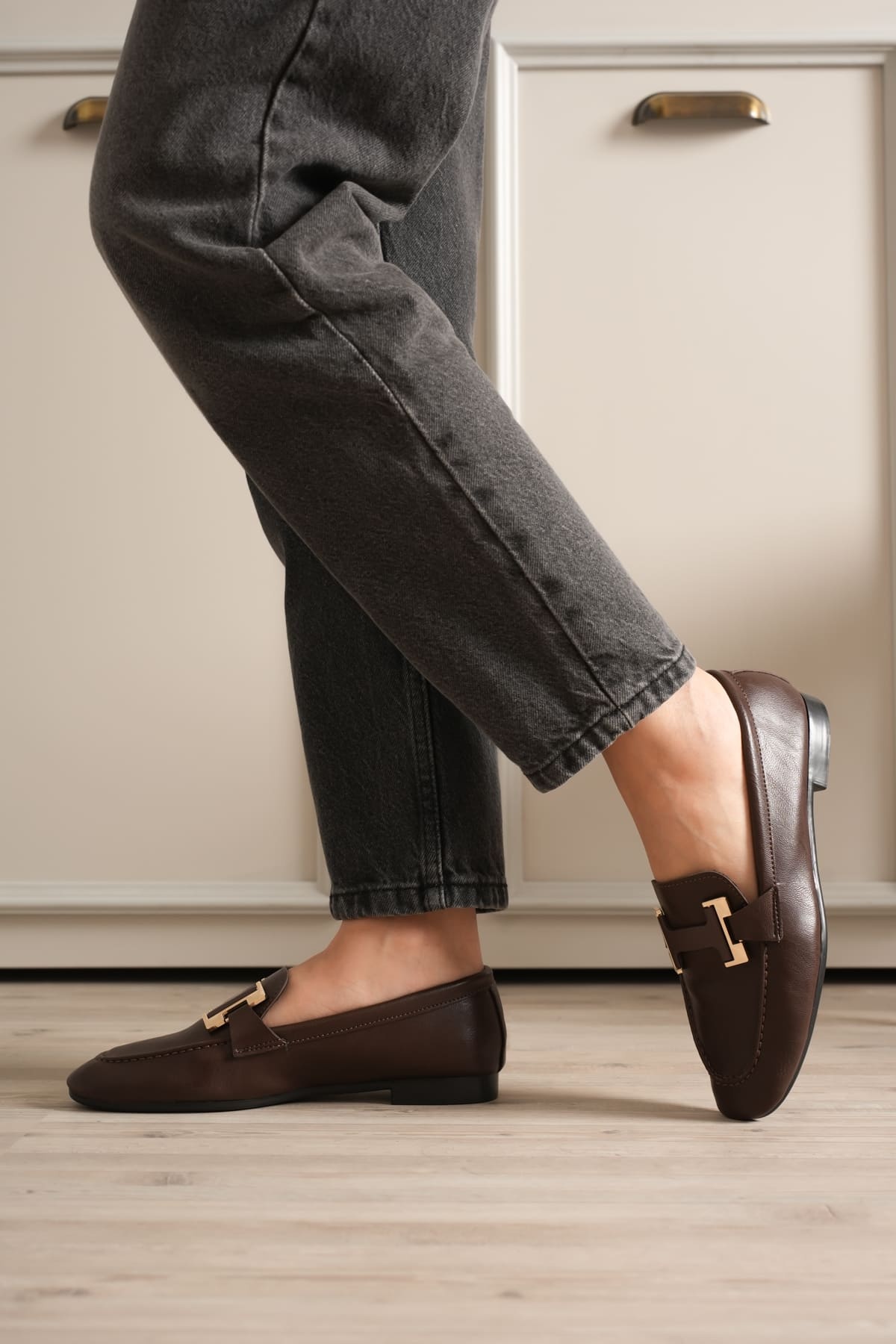 Kadın Acı Kahve Şık Tokalı Günlük Ayakkabı TR27MS05C