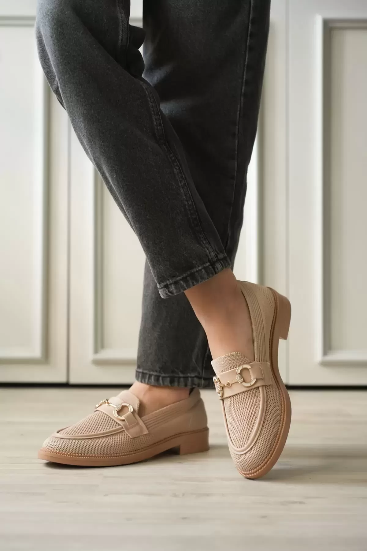 Bej Kadın Loafer Metal Tokalı Rahat Günlük Ayakkabı TR30MS02B