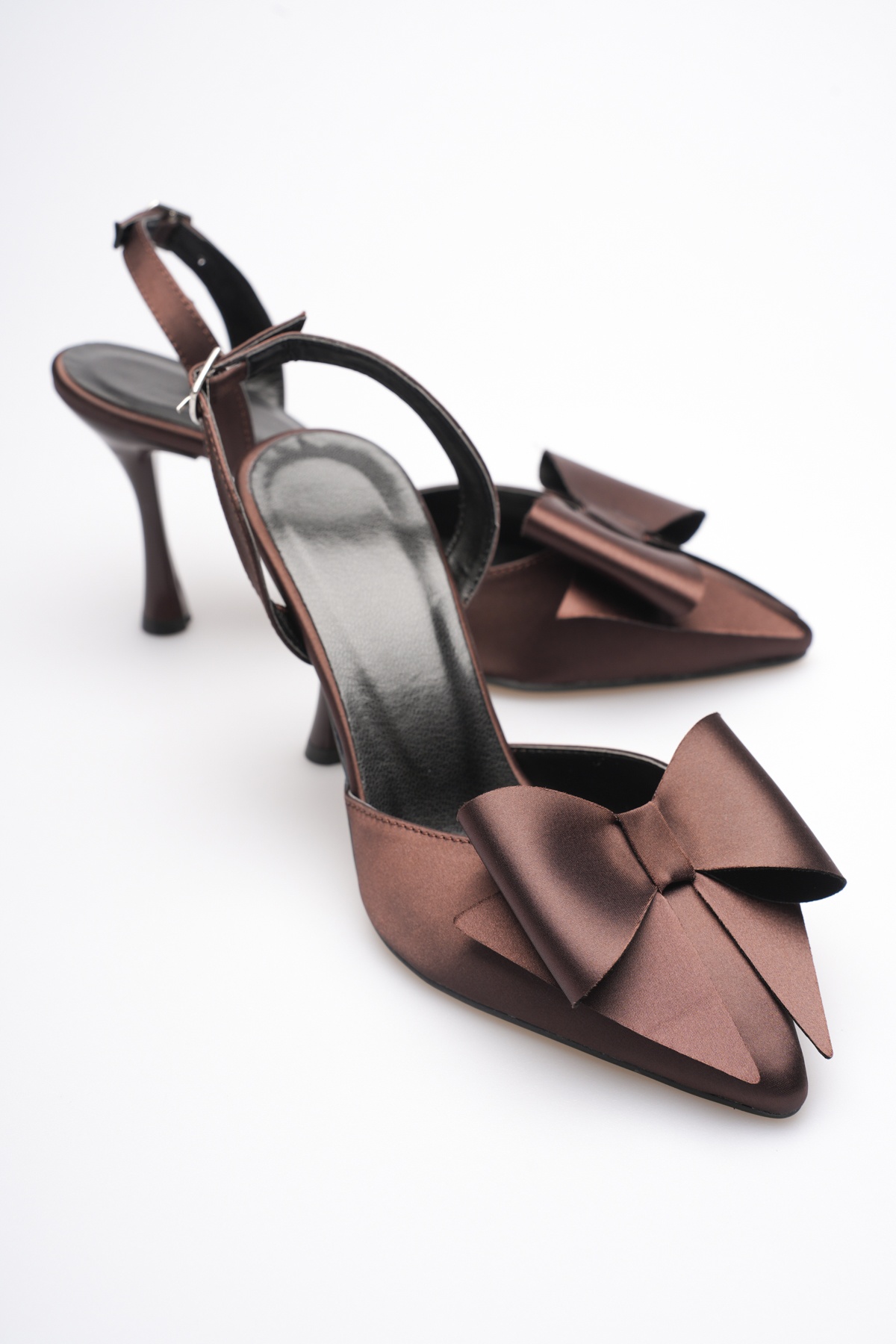 Kadın Acı Kahve Fiyonklu Saten Slingback Topuklu Ayakkabı TR40MS01C