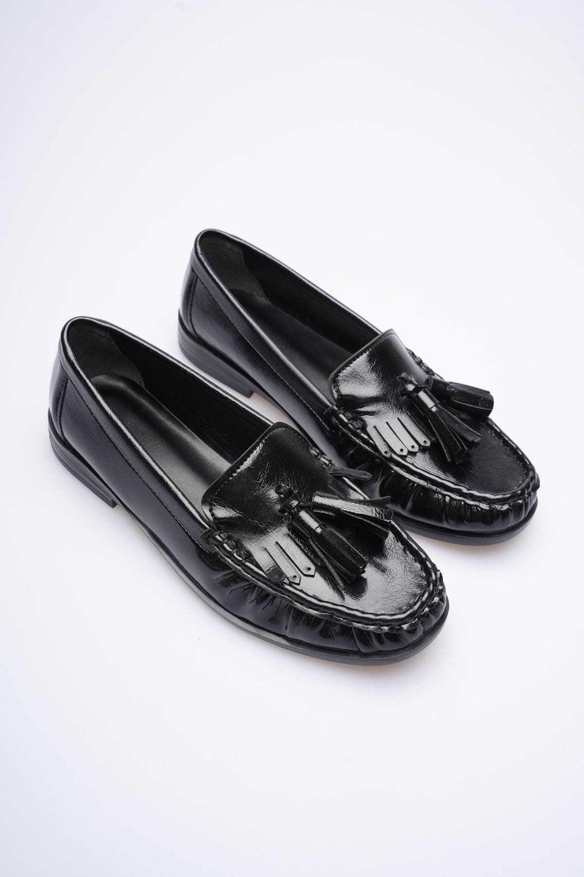 LUVENTA-S Siyah Rugan Püsküllü Kadın Loafer Ayakkabı