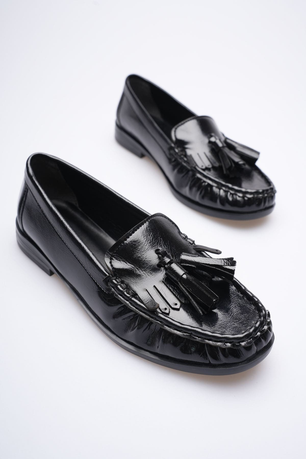LUVENTA-S Siyah Rugan Püsküllü Kadın Loafer Ayakkabı
