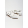 Kadın Kısa Topuklu Burnu Kapalı Yazlık Ayakkabı Beyaz