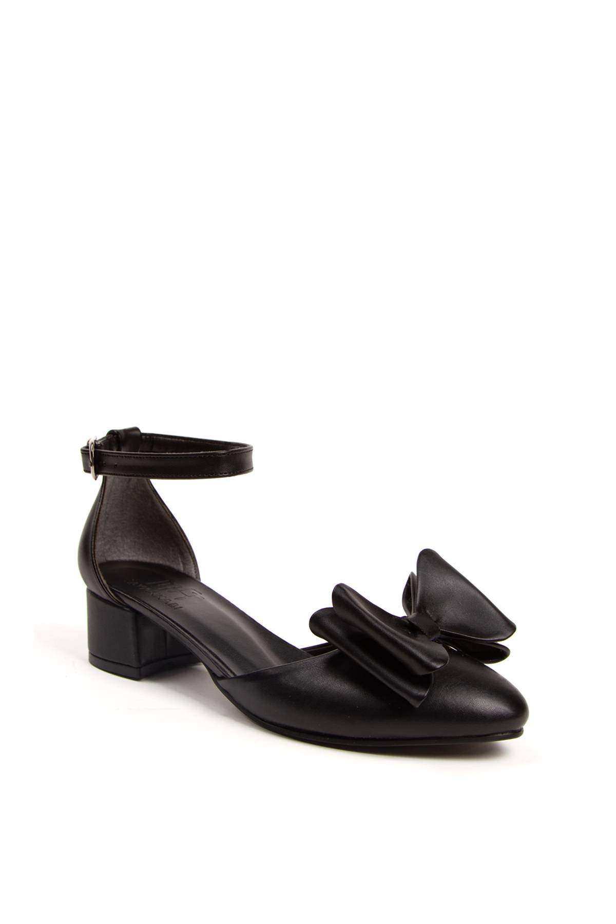 Kadın Siyah Kısa Topuklu Fiyonklu Ayakkabı