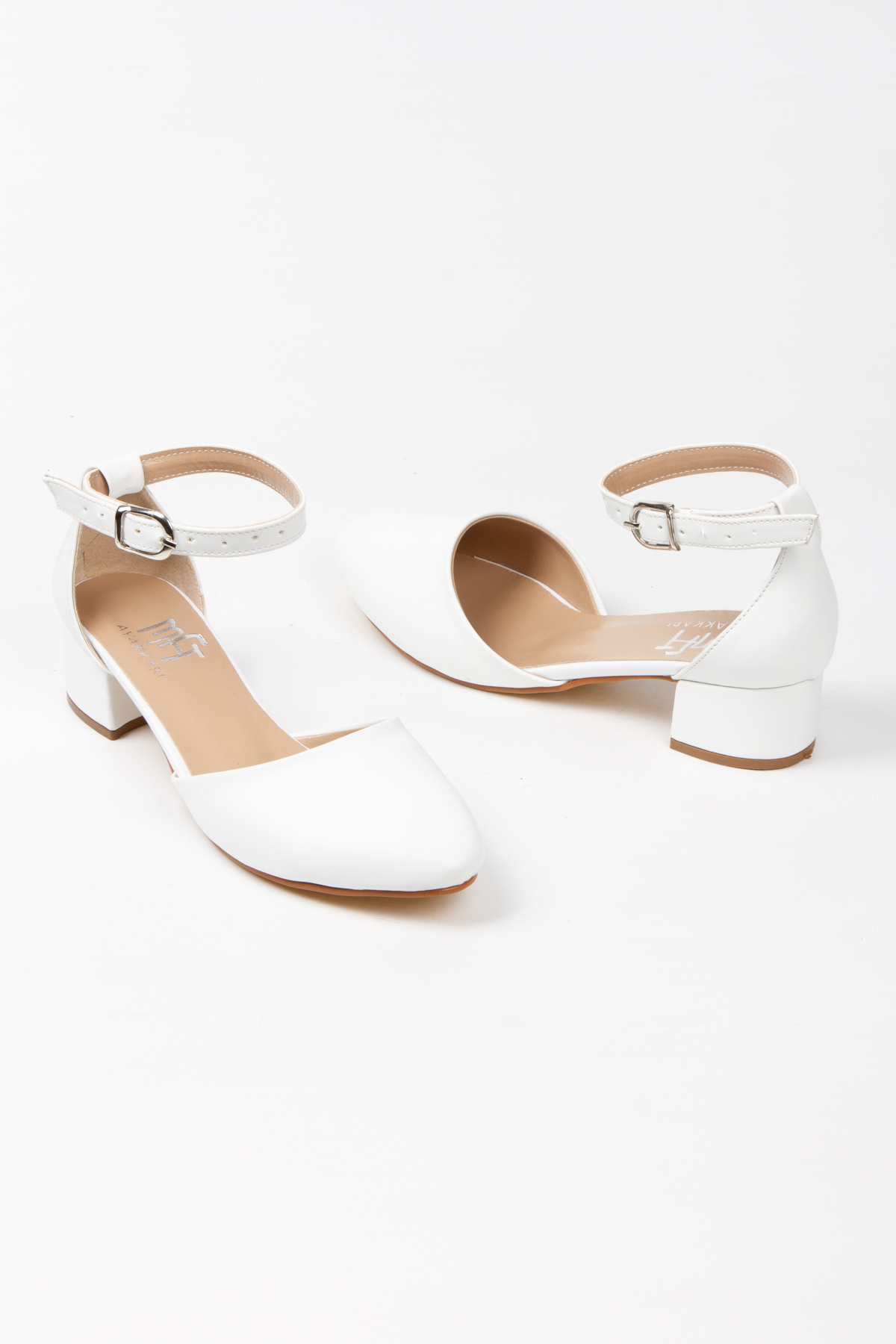 Kadın Beyaz Karnıyarık Kısa Topuklu Ayakkabı Çanta Takımı