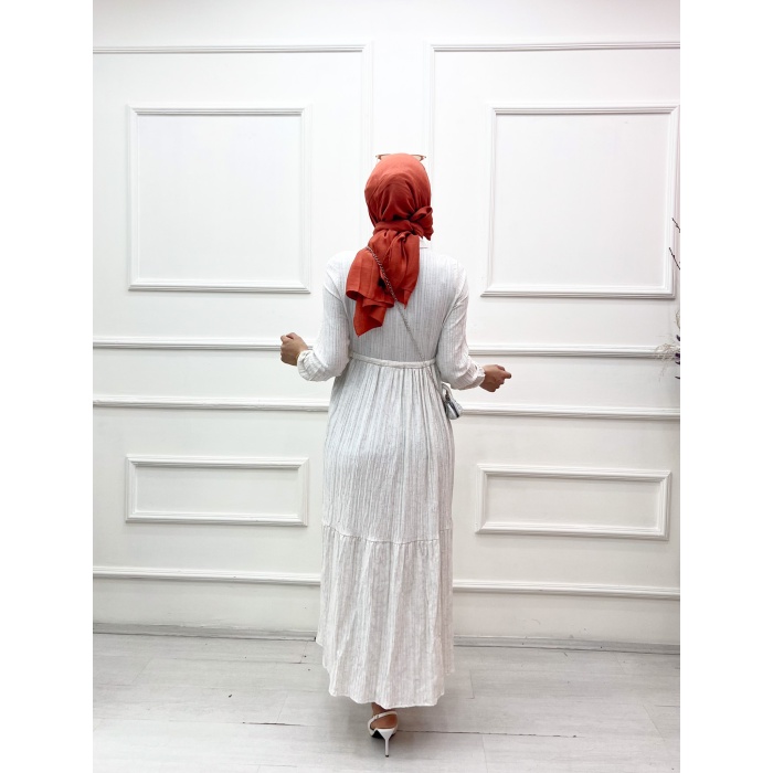 KENDİNDEN DESENLİ ELBİSE